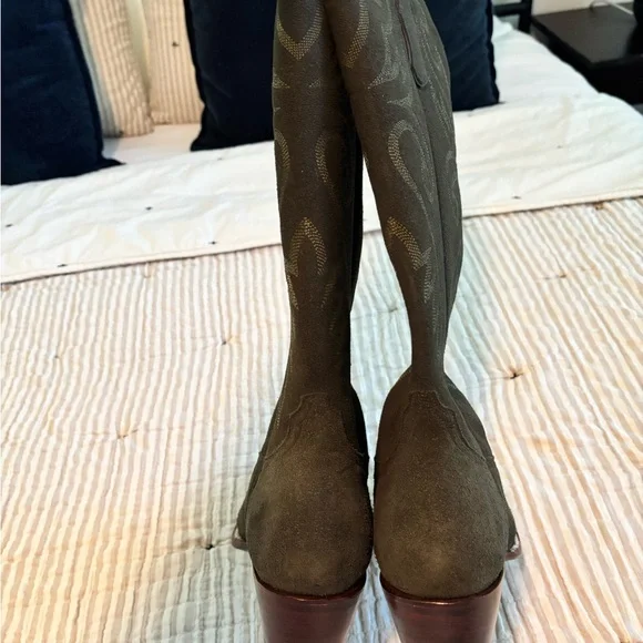 City Boots ‘Marathon’ in Green Suede - Size 9 - Picture 5 of 11